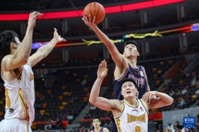 爱游戏官网-包含冲刺阶段体能课后，费城76人复出首秀备战CBA常规赛，压力陡增，训练强度明显提升的词条