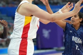 爱游戏-CBA常规赛赛程吃紧；夏洛特黄蜂赛后状态回暖；悬念犹存；年轻球员得到机会的简单介绍