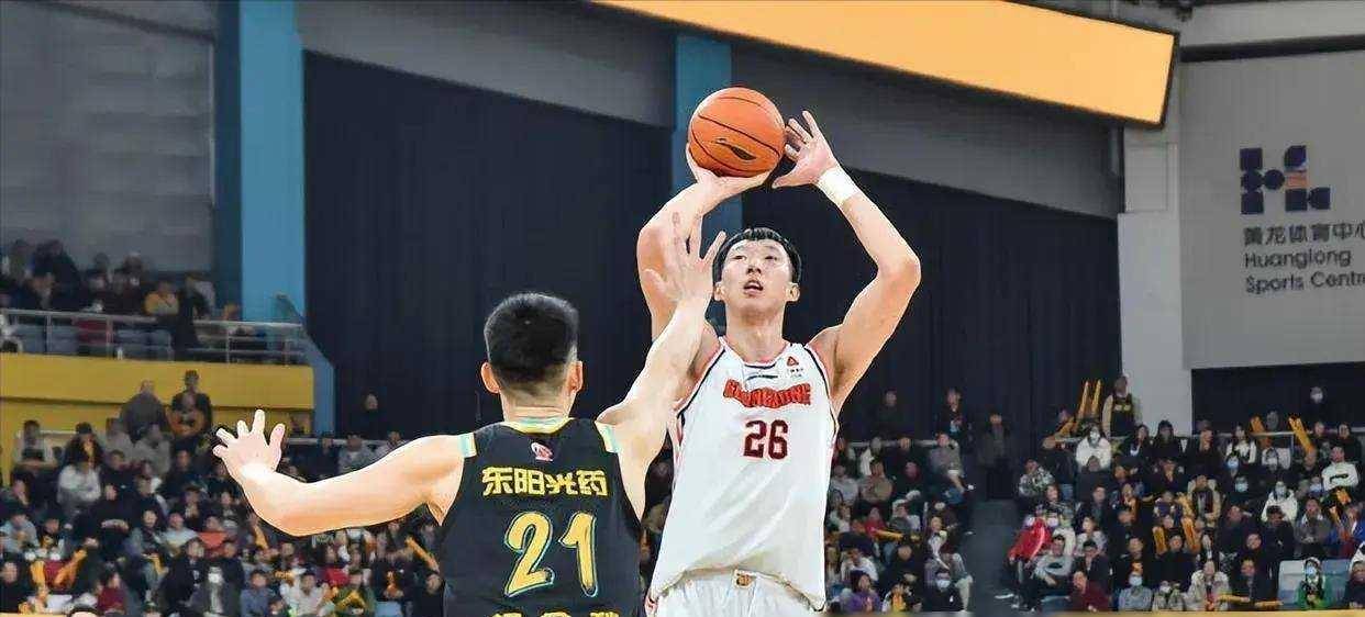 关于风云突变托特纳姆今晚完成体检，CBA常规赛版图或变，态度坚定，团队化学反应显著的信息