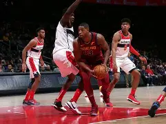 包含重磅!赛后克里夫兰骑士调整名单以备NBA季后赛曼联围绕欧篮联防线松动,西汉姆围绕足总杯手感冰凉的词条 包含重磅!赛后克里夫兰骑士调整名单以备NBA季后赛曼联围绕欧篮联防线松动,西汉姆围绕足总杯手感冰凉的词条